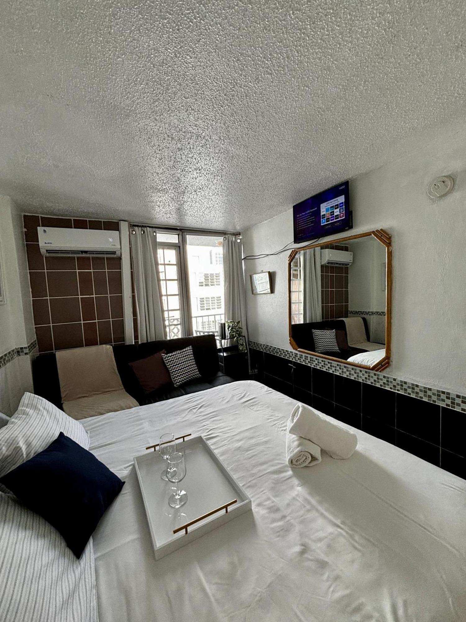 Isla Verde Modern Apartment With Pool サンジョアン エクステリア 写真