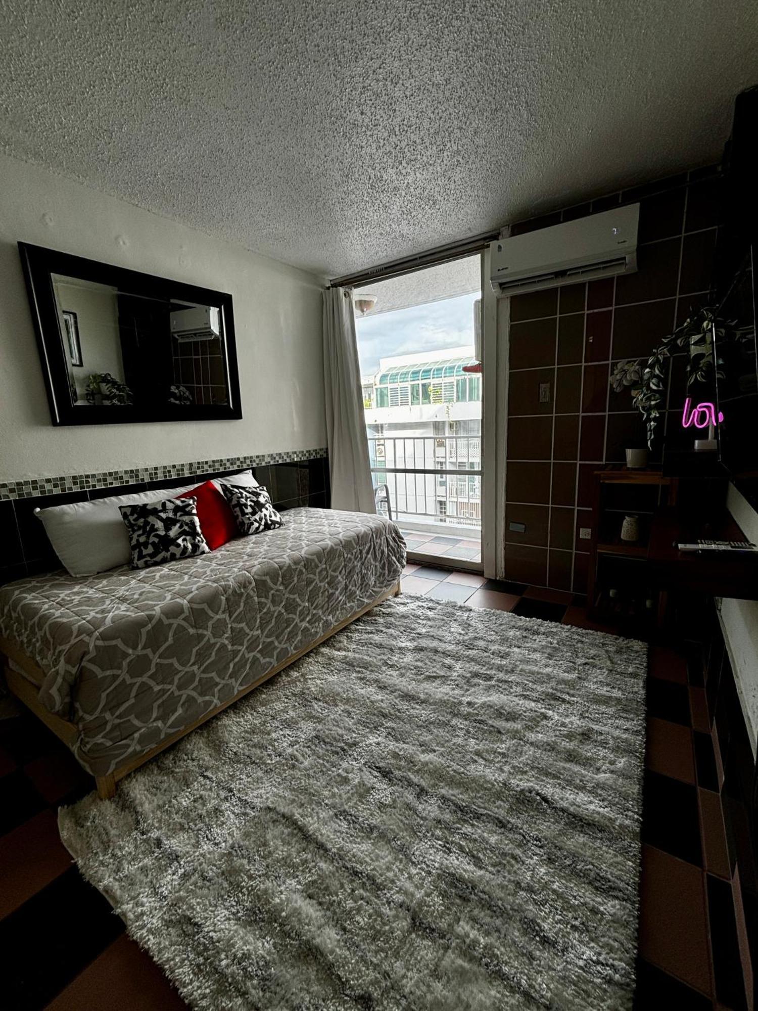 Isla Verde Modern Apartment With Pool サンジョアン エクステリア 写真